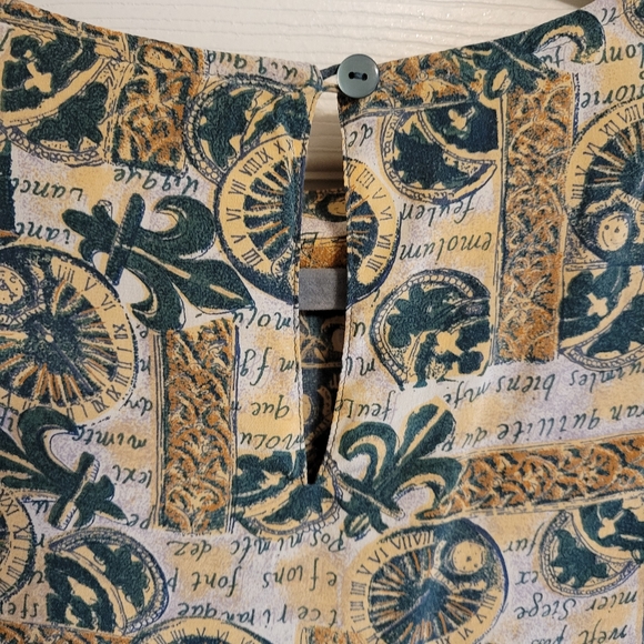 Annie Alexander vintage women's green fleur-de-lis 100% silk blouse size small - Picture 4 of 15